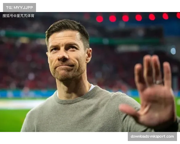 哈维-阿隆索确认下赛季将继续执教勒沃库森，驳斥离队传闻